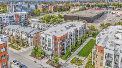 102 - 130 Canon Jackson Dr, Condo with 1 bedrooms, 1 bathrooms and 1 parking in York ON | Image 2