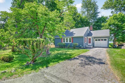 333 Oak Dr, New Windsor, NY, 12553-5808 | Card Image