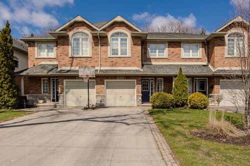 2121 Prospect St, Burlington, ON, L7R1Z2 | Card Image