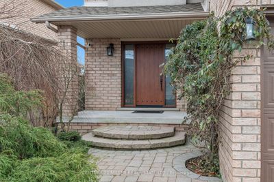 125 Eringate Dr, House other with 3 bedrooms, 4 bathrooms and 6 parking in Stoney Creek ON | Image 2