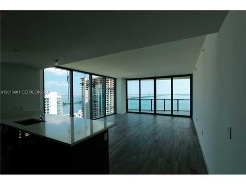 2701-460 Ne 28th St, Miami, FL, 33137-4684 | Card Image