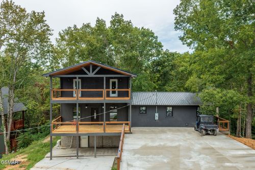 731 Timberlake Cir, Sevierville, TN, 37876-1075 | Card Image