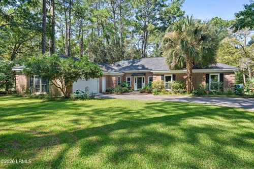 61 Wade Hampton Dr, Beaufort, SC, 29907-1915 | Card Image
