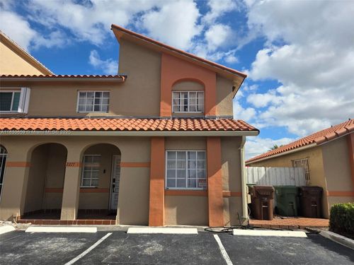 2277a-2277 W 69th St, Hialeah, FL, 33016-6819 | Card Image