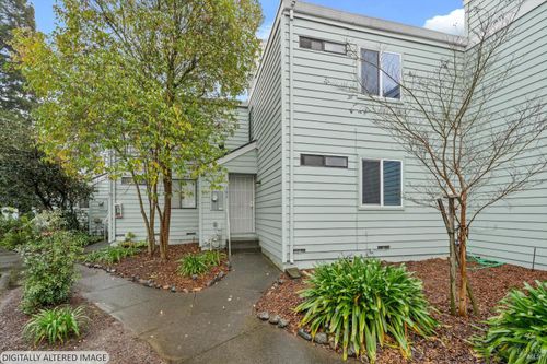106 Courtyards None E, Windsor, CA, 95492 | Card Image