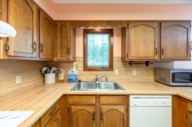 2001 20 Th St, Home with 2 bedrooms, 2 bathrooms and 2 parking in Harlan IA | Image 16