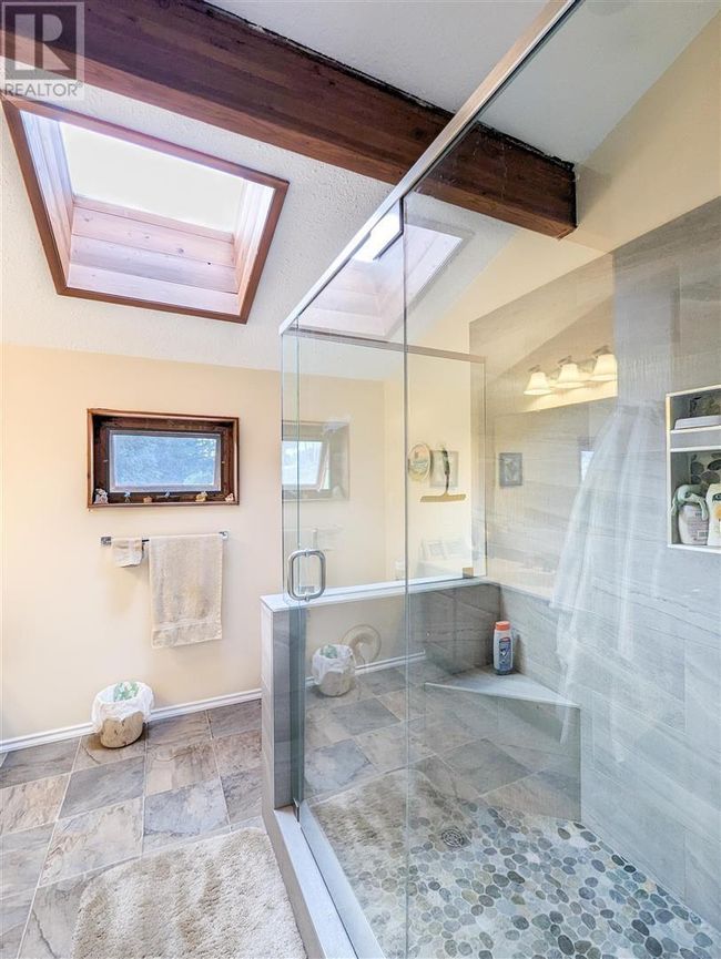 5397 Mahood Lake Rd, House other with 4 bedrooms, 3 bathrooms and null parking in Lone Butte BC | Image 11