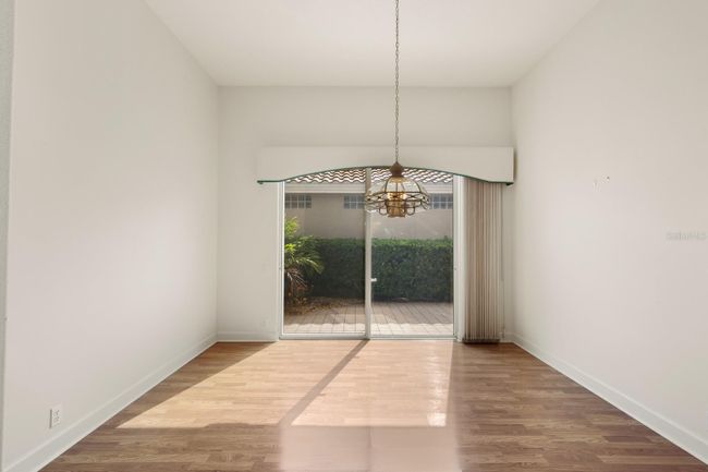 dining/office/flex space | Image 10