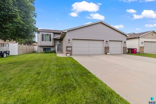3513 W 90th St, Sioux Falls, SD, 57108-6375 | Card Image