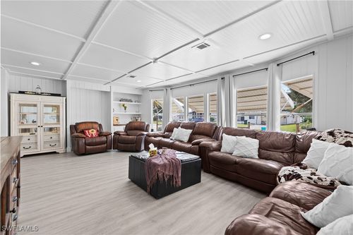 23 Derhenson Dr, NAPLES, FL, 34114-8202 | Card Image