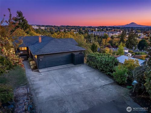 21304 5th Ave S, Des Moines, WA, 98198-3633 | Card Image
