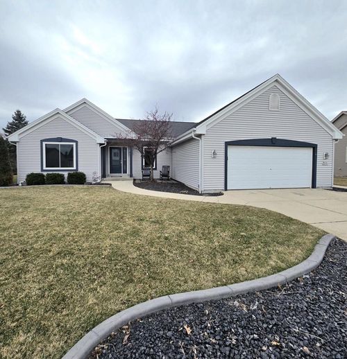 N173W20101 Crestview Drive Drive, Jackson, WI, 53037 | Card Image