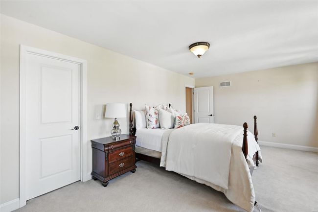 304 Magnolia Valley Dr, House other with 6 bedrooms, 5 bathrooms and 3 parking in O Fallon MO | Image 39