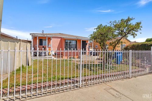 544 Keenan Ave, Los Angeles, CA, 90022-2728 | Card Image