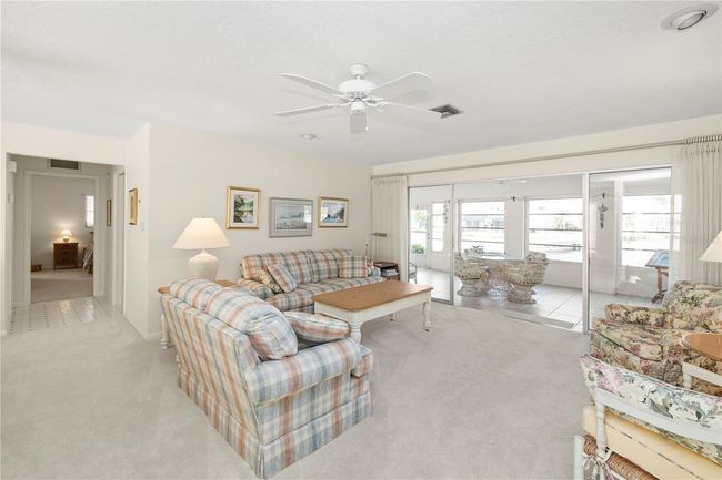 Living Room | Image 4