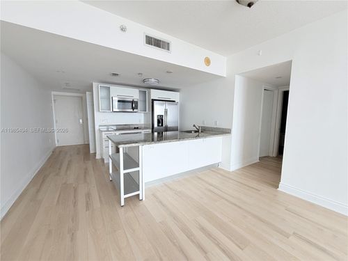 apt-3304-185 Sw 7th St, Miami, FL, 33130-2982 | Card Image