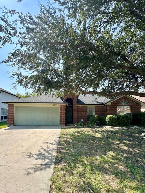 3317 Galaway Bay Dr, Grand Prairie, TX, 75052-7790 | Card Image