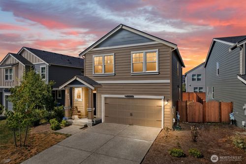 10815 188th St E, Puyallup, WA, 98374-8937 | Card Image