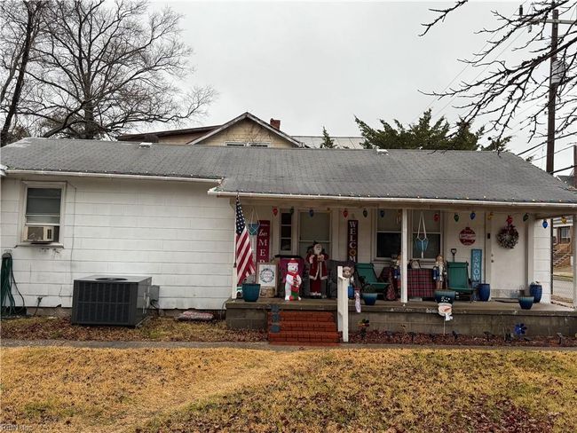 9603 Chesapeake St, House other with 3 bedrooms, 2 bathrooms and null parking in Norfolk VA | Image 6