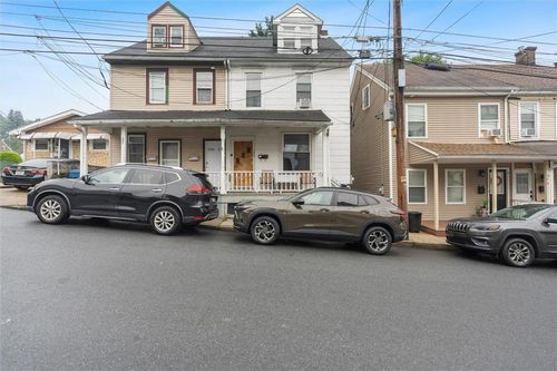 548 S Benner Ave, Fountain Hill, PA, 18015-4506 | Card Image