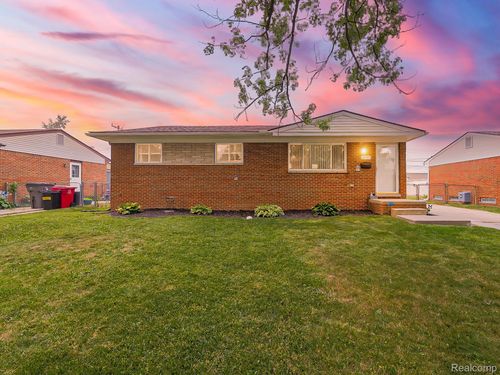 35725 Griswald St, Clinton Township, MI, 48035-2627 | Card Image