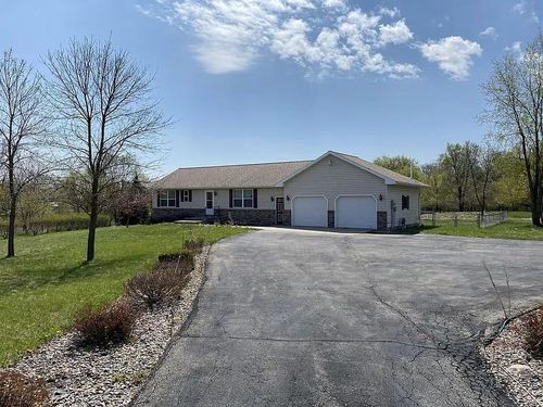 4490 29th St Se, Rochester, MN, 55904-2745 | Card Image