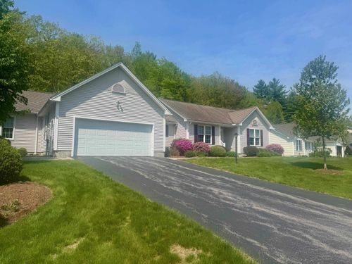 3-3 Mountain View Ct, Keene, NH, 03431-4933 | Card Image