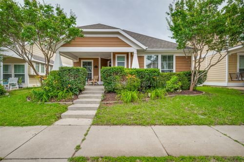 9032 Eagle Dr, Providence Village, TX, 76227-5785 | Card Image