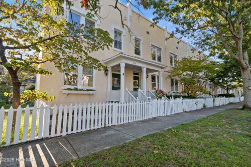 228 Mcrae St, Wilmington, NC, 28401-4218 | Card Image