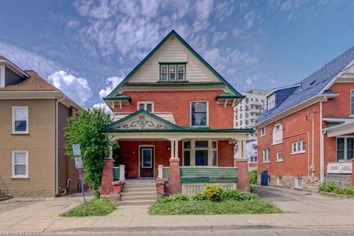 59 Irvin St, Kitchener, ON, N2H1K7 | Card Image