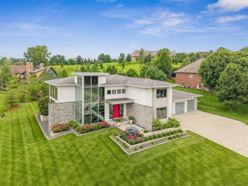 5710 Chestnut Ln, West Des Moines, IA, 50266-6609 | Card Image