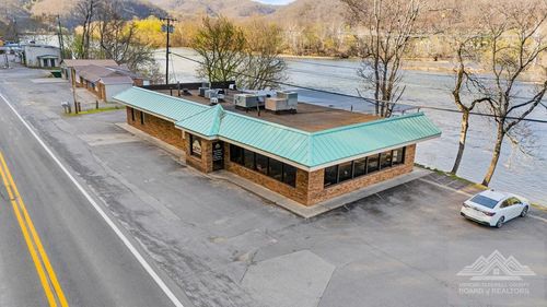 130 Bypass Road, Hinton, WV, 25951 | Card Image