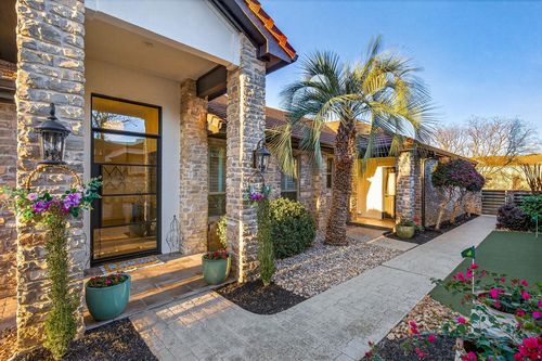 402 Horseshoe Bay North Blvd, Horseshoe Bay, TX, 78657-6331 | Card Image