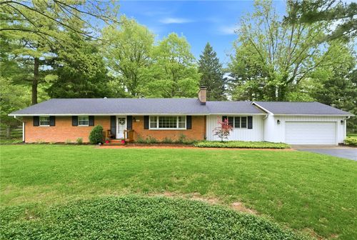 1431 Meadow Ln, Yellow Springs, OH, 45387-1221 | Card Image