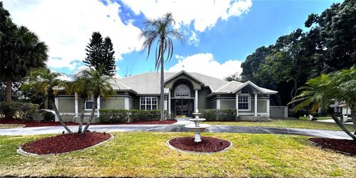 8935 Jonathan Manor Dr, ORLANDO, FL, 32819-4829 | Card Image