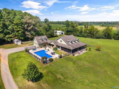 380 Ne Fields Rd, Laceys Spring, AL, 35754-3906 | Card Image