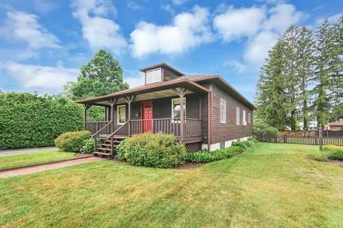 46 Charles St, Three Rivers, MA, 01080-1156 | Card Image