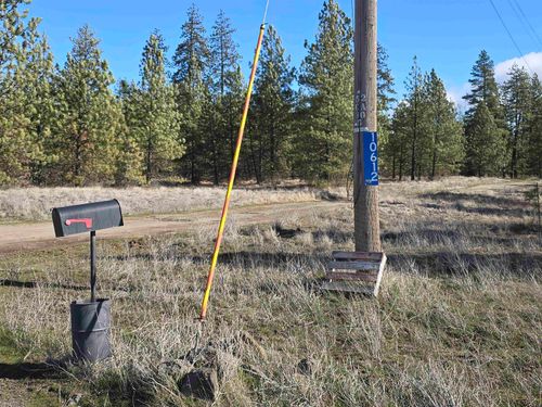 10602 N Dover Rd, Nine Mile Falls, WA, 99026-9717 | Card Image