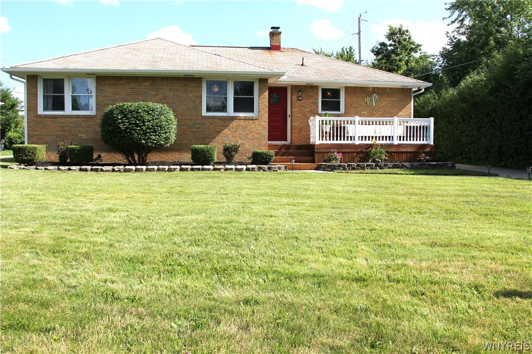Lennox Ave, Buffalo, NY 14226