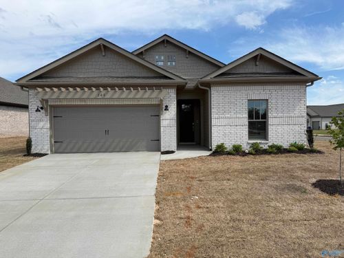 202 Stockyard Cir, Madison, AL, 35757-5523 | Card Image