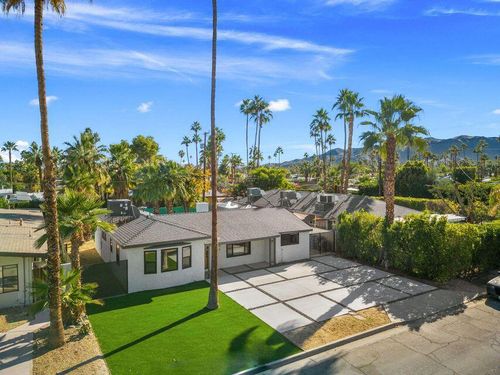 686 S Camino Real, Palm Springs, CA, 92264 | Card Image