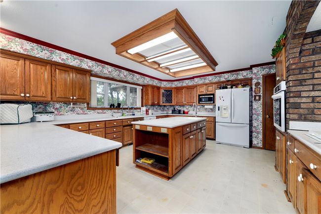 10540 Cain Rd, House other with 3 bedrooms, 3 bathrooms and null parking in Mountainburg AR | Image 14