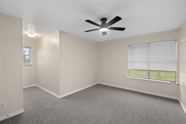 392 Old Highway 6, House other with 3 bedrooms, 2 bathrooms and null parking in Howe TX | Image 20