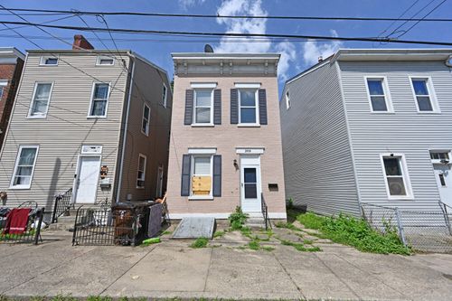 1909 Pine St, Covington, KY, 41014-1217 | Card Image