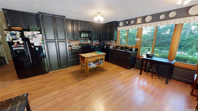11 Felway Dr, House other with 4 bedrooms, 2 bathrooms and null parking in Coram NY | Image 4