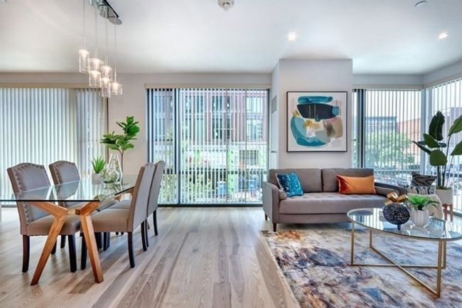 UNIT-204 - 32 Traveler St, Condo with 2 bedrooms, 2 bathrooms and null parking in Boston MA | Image 4