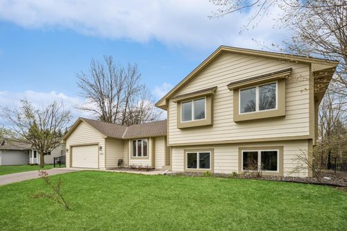 842 10th St S, Delano, MN, 55328-9234 | Card Image