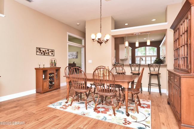 Dining, kitchen, hall | Image 36