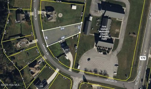215 Lakeside Dr, Sneads Ferry, NC, 28460-9405 | Card Image