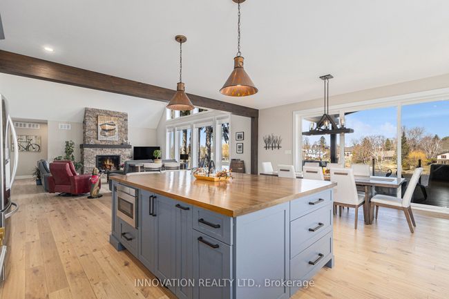 1048 Boucher Cres, House other with 5 bedrooms, 3 bathrooms and 6 parking in Manotick ON | Image 12